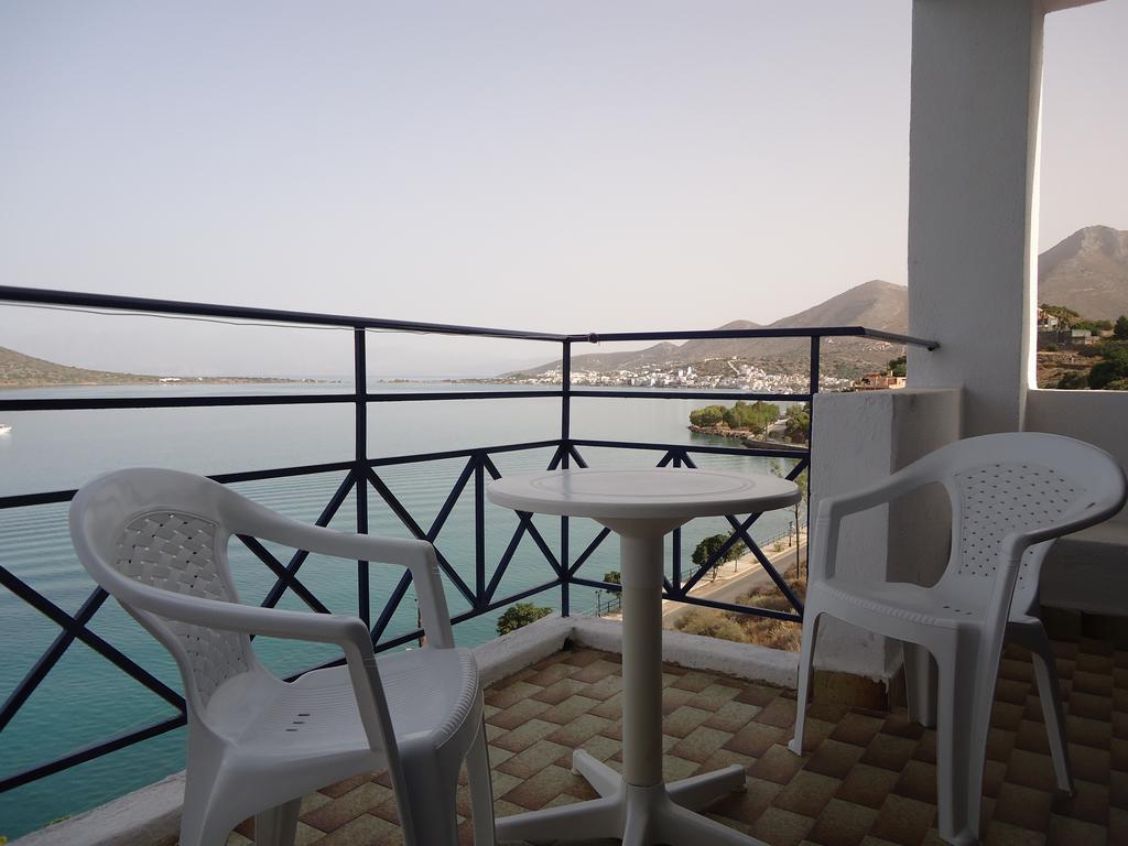 Ξενοδοχείο με διαμερίσματα Kavos Bay 3*
