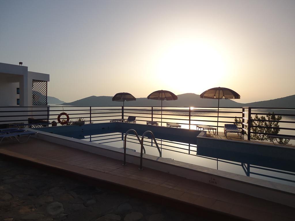 Kavos Bay